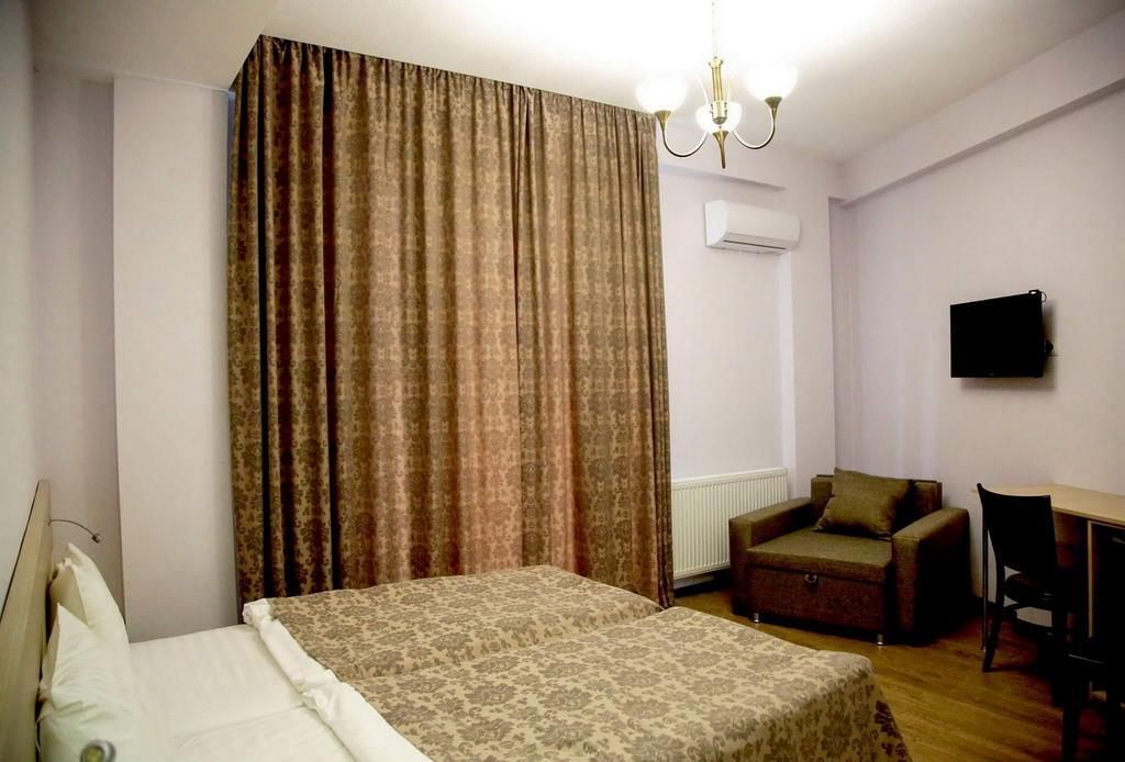 Hotel Feri Tbilisi Exterior foto